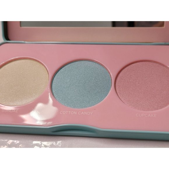 Dou Eyeshadow Palette - Picture 4 of 8